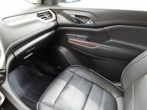 Used 2020 GMC Acadia Denali image 22