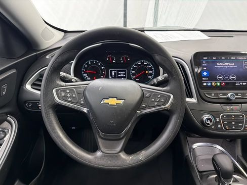 Used 2024 Chevrolet Malibu LT FWD image 24