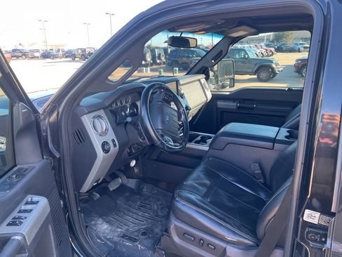 Used 2013 Ford F250 Lariat w/ Lariat Ultimate Pkg image 7