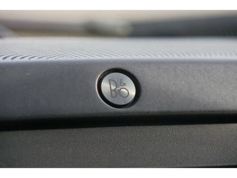 Used 2020 Ford F150 Lariat w/ Equipment Group 502A Luxury image 26