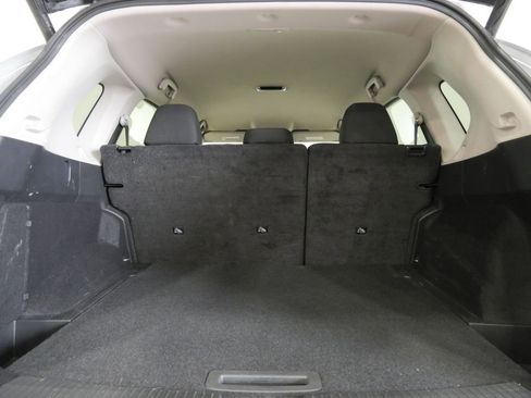 Used 2025 Nissan Rogue SV image 25