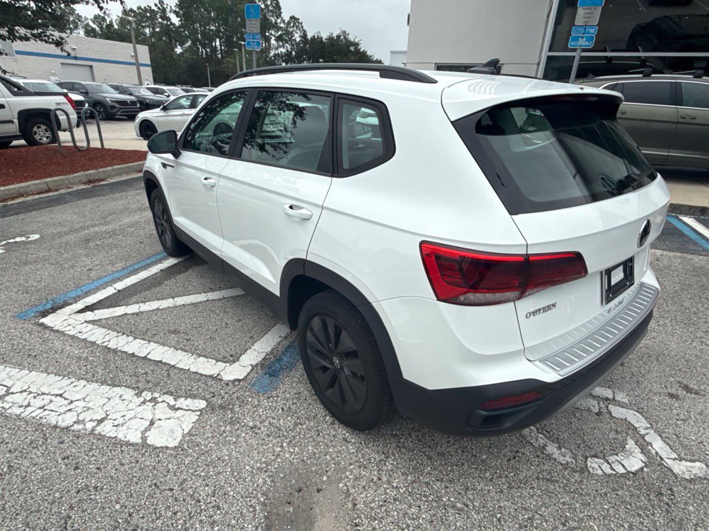 Used 2024 Volkswagen Taos S FWD image 9
