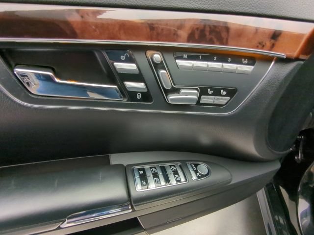 Used 2007 Mercedes-Benz S 550 4MATIC image 29