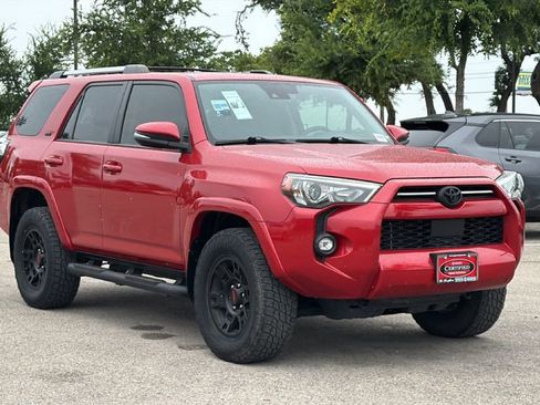 Certified 2024 Toyota 4Runner SR5 Premium w/ Moonroof Package AWD/4WD image 3
