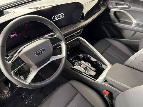 Used 2025 Audi Q5 Premium Plus w/ Premium Plus AWD/4WD image 9