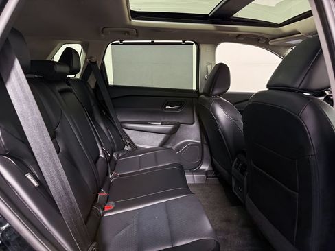 Certified 2024 Nissan Rogue SV w/ SV Premium Package AWD/4WD image 35