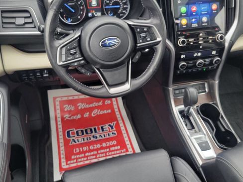 Used 2022 Subaru Ascent Touring image 5