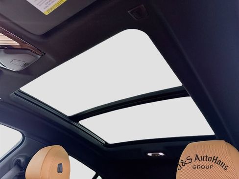 Used 2023 BMW X6 xDrive40i w/ M Sport Package image 16