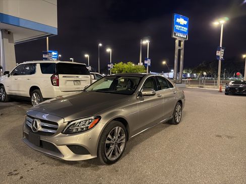 Used 2019 Mercedes-Benz C 300 4MATIC Sedan image 6