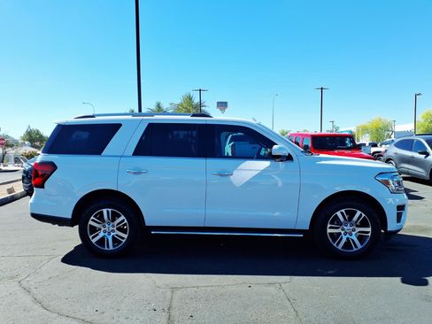 Certified 2023 Ford Expedition Limited image 7