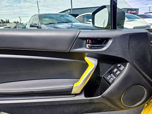 Used 2017 Subaru BRZ Series.Yellow image 30