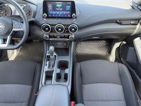 Used 2025 Nissan Sentra SV image 14