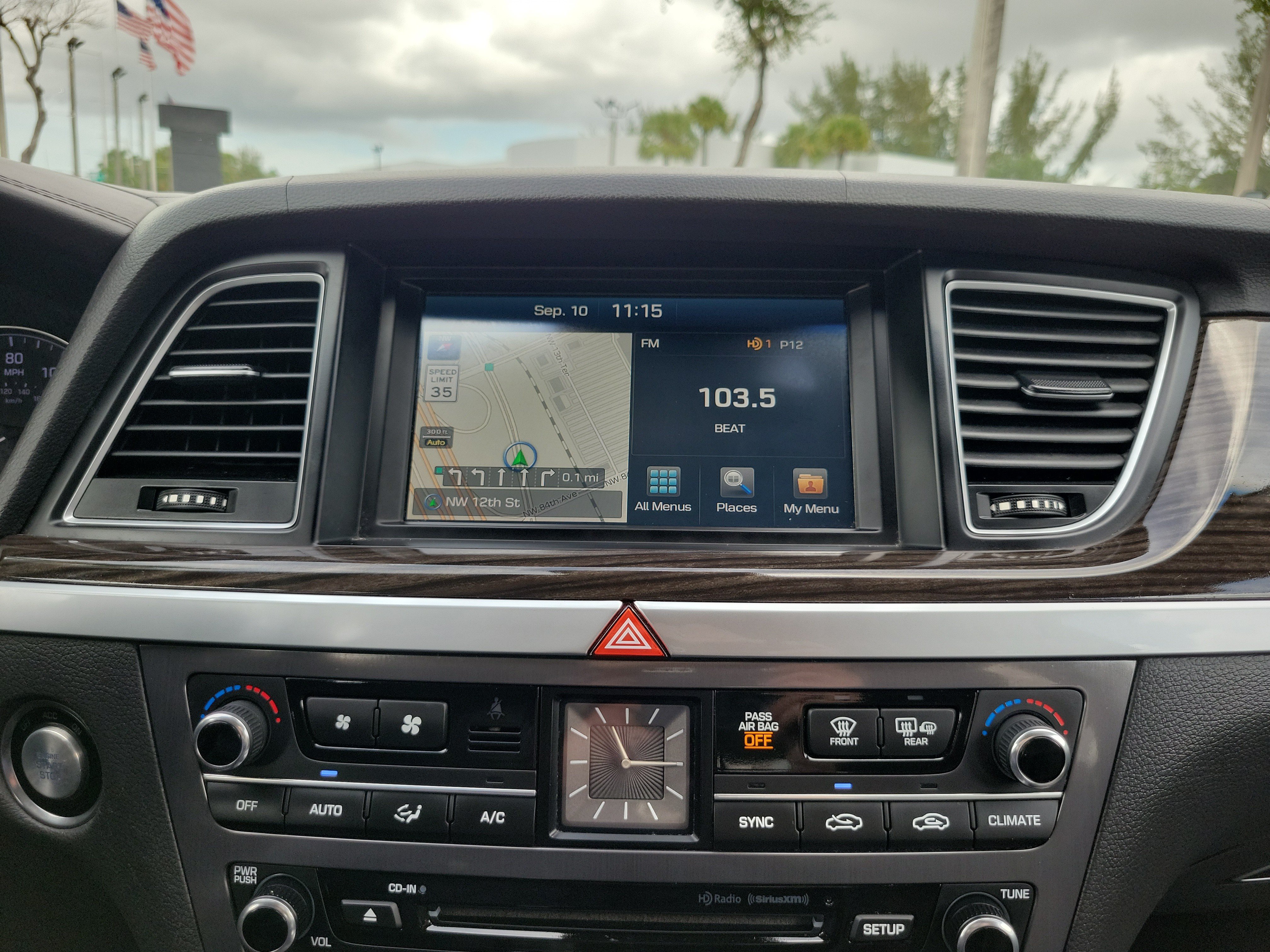 Used 2017 Genesis G80 3.8 RWD image 21