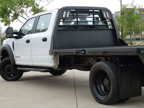 Used 2019 Ford F550 4x4 Crew Cab Super Duty w/ Power Equipment Group image 20