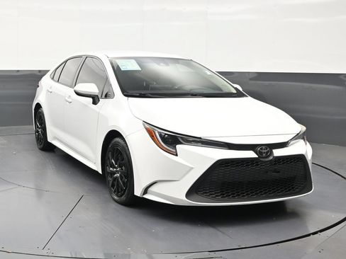 Used 2021 Toyota Corolla LE FWD image 7