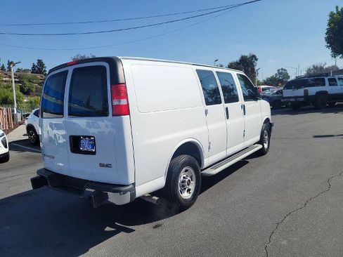 Used 2023 GMC Savana 2500 w/ Driver Convenience Package image 8