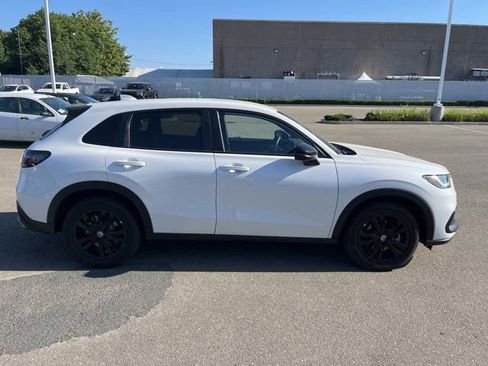 Used 2026 Honda HR-V Sport image 4