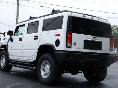 Used 2003 HUMMER H2 w/ Preferred Equipment Group image 3