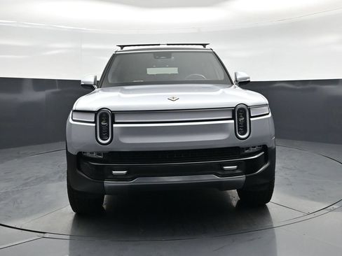 Used 2023 Rivian R1S Adventure Quad AWD/4WD image 25