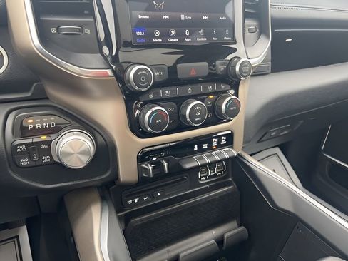 Used 2019 RAM 1500 Laramie image 27