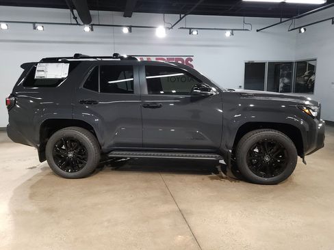 New 2026 Toyota 4Runner 4WD image 8