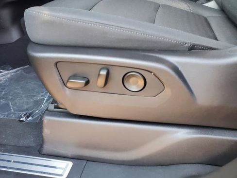 New 2026 Chevrolet Silverado 1500 LT image 9