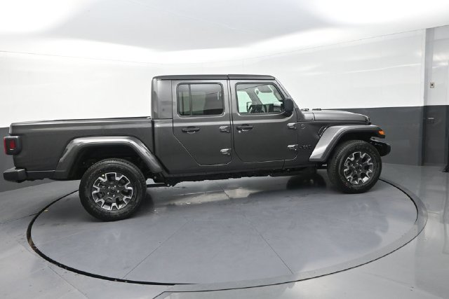 New 2026 Jeep Gladiator Sport AWD/4WD image 9