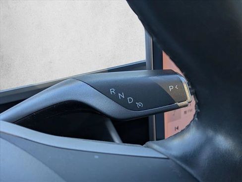 Used 2018 Tesla Model 3 Long Range RWD image 11