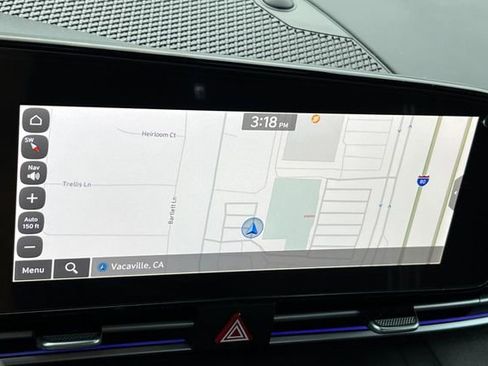 Used 2024 Hyundai Elantra SEL image 20