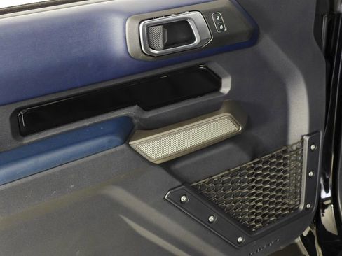 Used 2023 Ford Bronco Outer Banks image 12