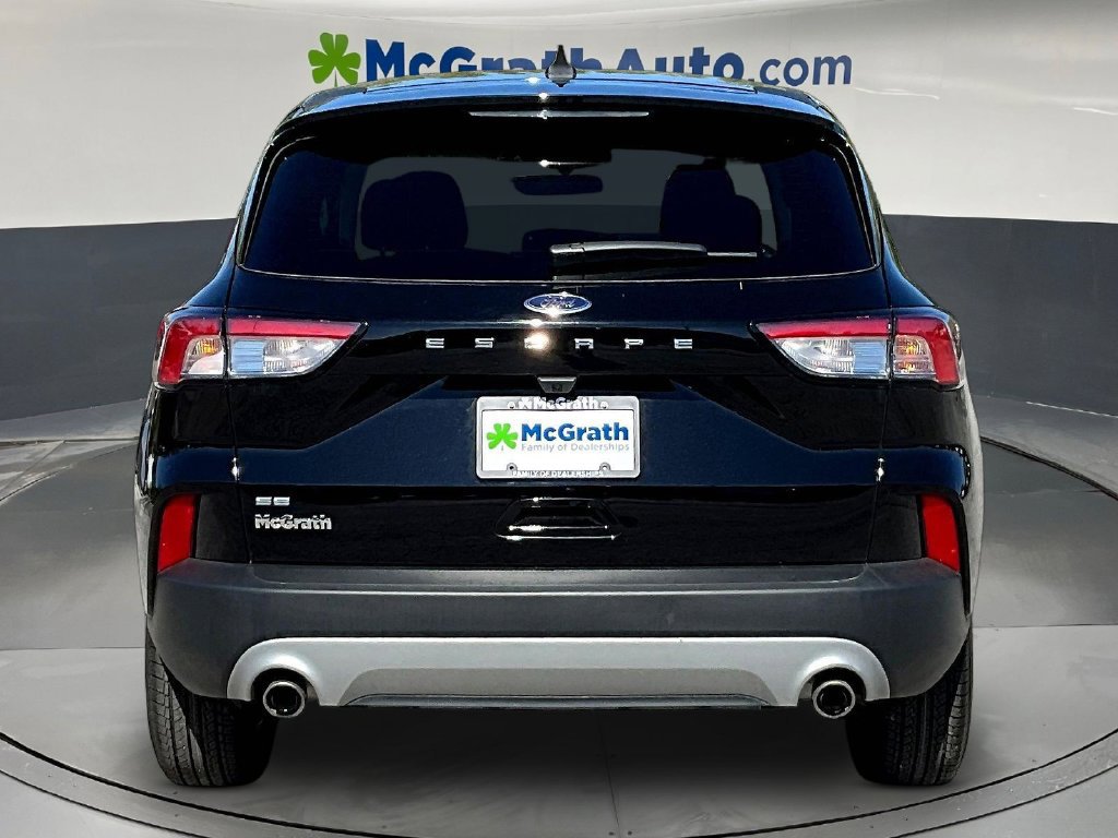 Used 2022 Ford Escape SE FWD image 6