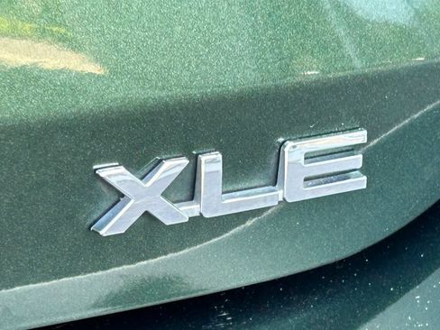 Used 2023 Toyota Highlander XLE FWD image 62