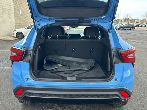 Used 2024 Chevrolet Trax RS w/ Driver Confidence Package image 19