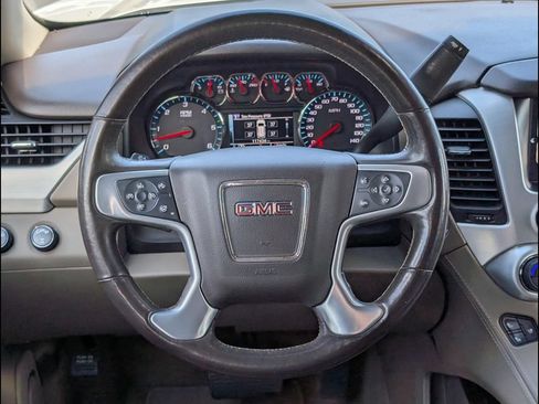 Used 2018 GMC Yukon SLT w/ Premium Edition AWD/4WD image 13