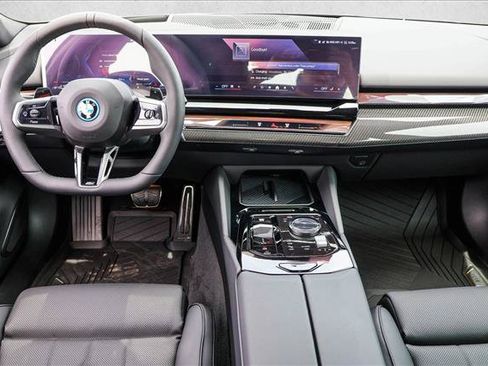 New 2027 BMW 550e xDrive AWD/4WD image 20