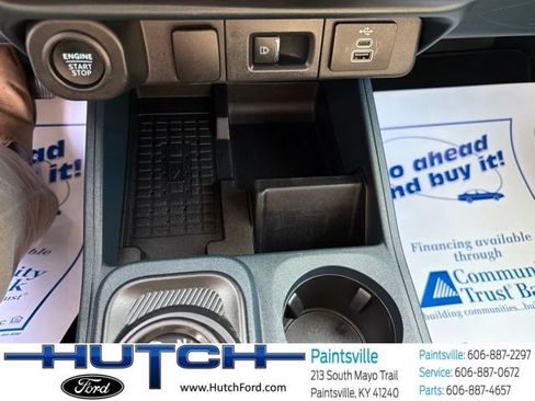 Used 2025 Ford Maverick Lariat w/ 4K Tow Package AWD/4WD image 31