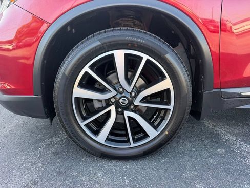 Used 2019 Nissan Rogue SL w/ Premium Package AWD/4WD image 34