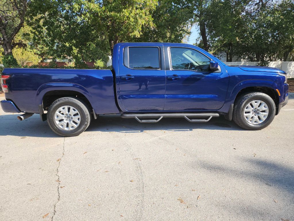 Used 2022 Nissan Frontier SV w/ Technology Package AWD/4WD image 11