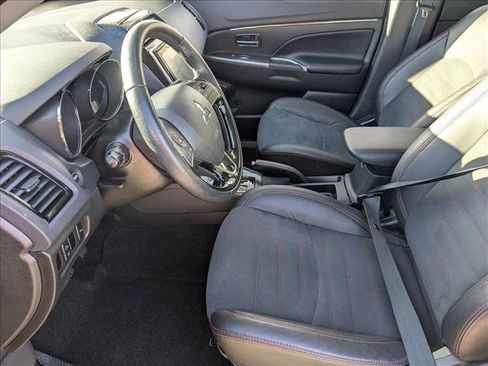 Used 2024 Mitsubishi Outlander Sport S image 15