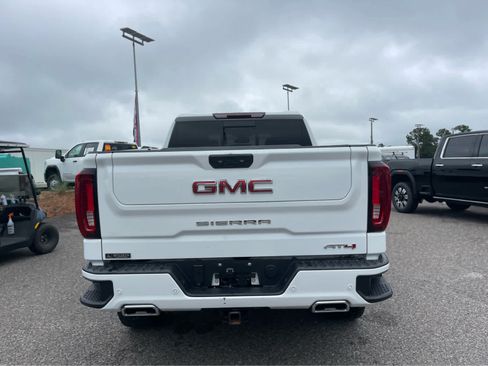 Used 2023 GMC Sierra 1500 AT4 w/ AT4 Premium Package AWD/4WD image 6