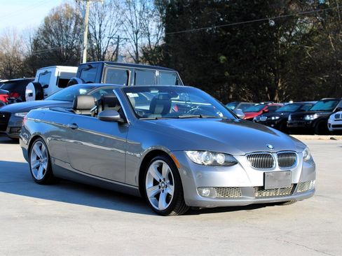Used 2008 BMW 335i Convertible image 16