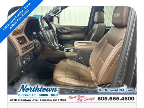 Used 2021 Chevrolet Tahoe High Country w/ Premium Package AWD/4WD image 9