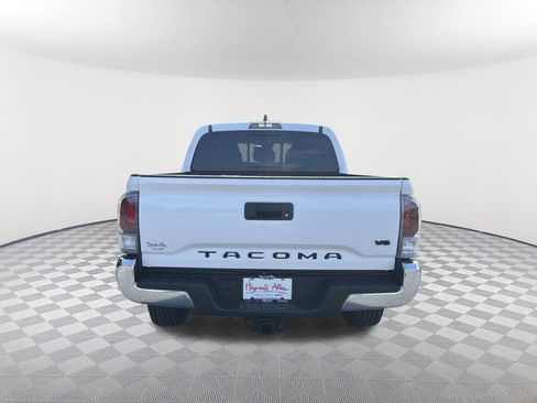 Used 2023 Toyota Tacoma TRD Off-Road w/ Black Out Package (TMS) AWD/4WD image 5