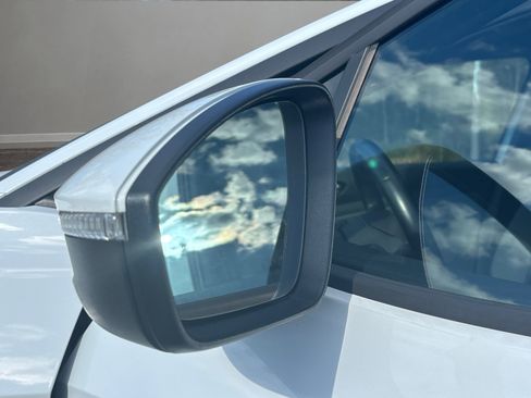 Used 2022 Volkswagen ID.4 Pro image 36