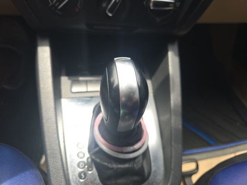 Used 2011 Volkswagen Jetta SE FWD image 18