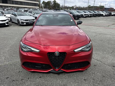 Used 2023 Alfa Romeo Giulia Veloce image 2