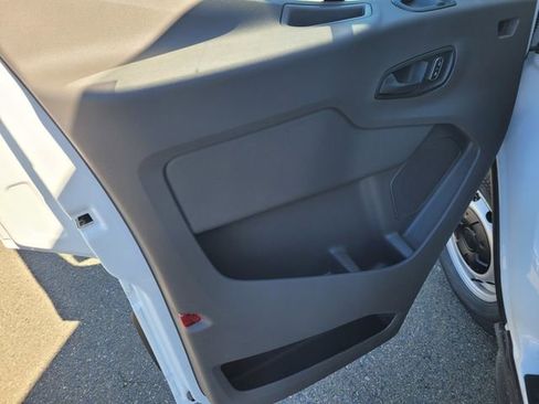 New 2026 Ford Transit 250 148 Medium Roof w/ Load Area Protection Package RWD image 7
