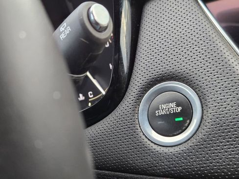 Used 2017 Cadillac XT5 FWD w/ LPO, Wheel Lock Package image 19