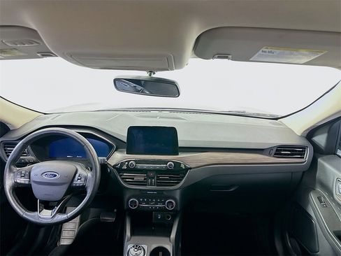 Used 2020 Ford Escape Titanium image 23