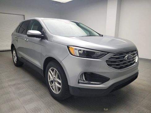 Used 2022 Ford Edge SEL image 13